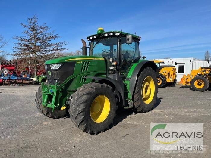 John Deere 6210 R Tractoren