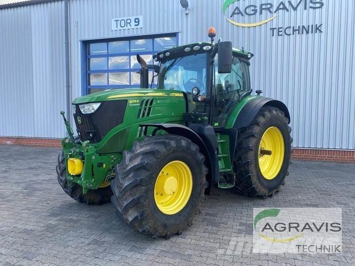 John Deere 6215 R Tractoren