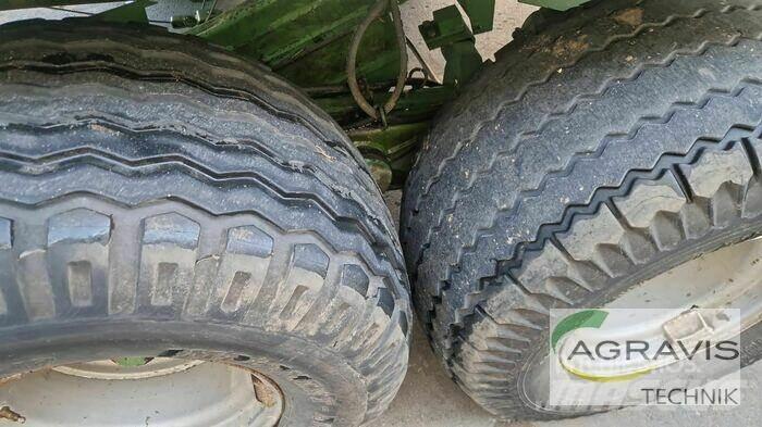 Krone BIG PACK 120-80 Vierkante balenpers