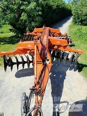 Kuhn XM32 Eggen