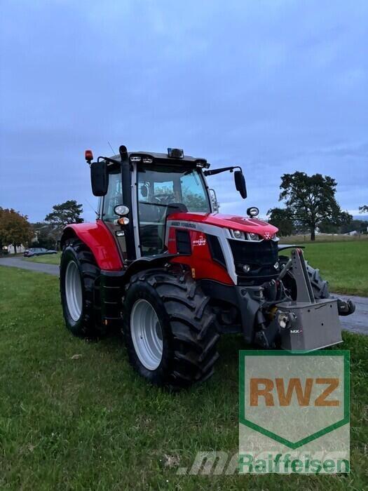 Massey Ferguson 6S 155 Tractoren