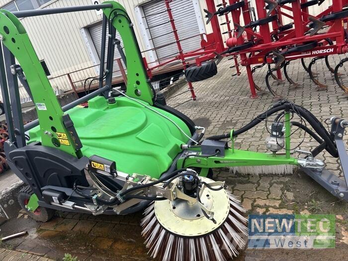 Matev AKM 140/600 Veegmachines