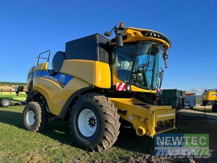New Holland CX 6.90 Maaidorsmachines