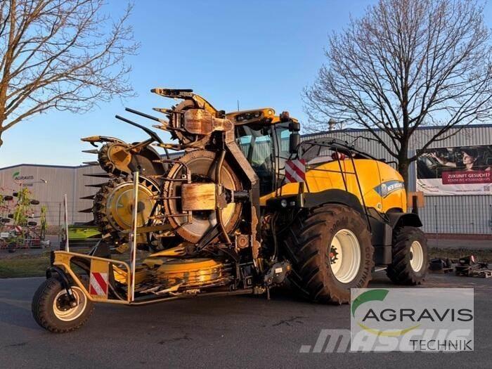 New Holland FR 700 Zelfrijdende veldhakselaars