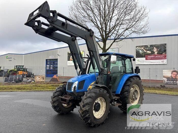 New Holland TLA 100 Tractoren