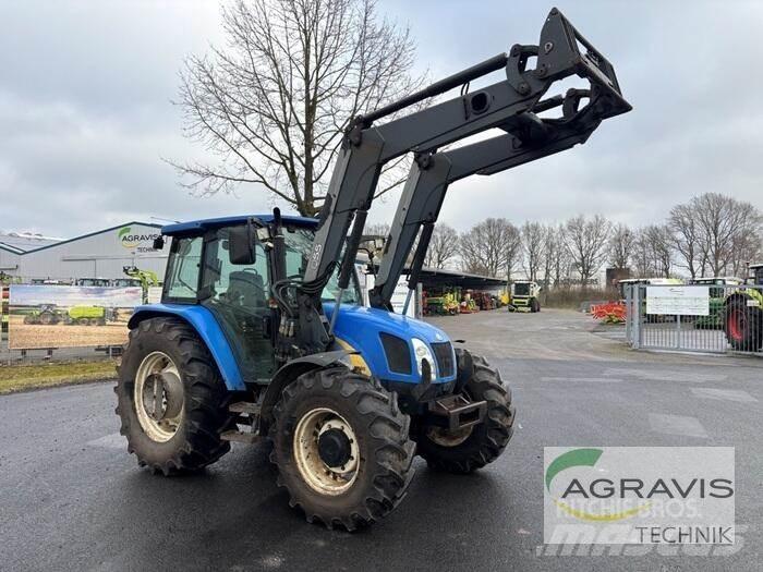 New Holland TLA 100 Tractoren