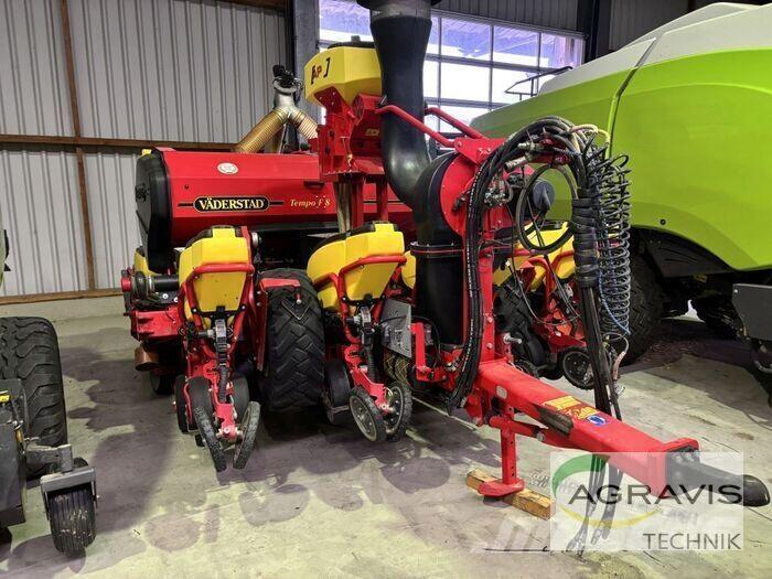 Väderstad TEMPO TPF 8 Zaaimachines