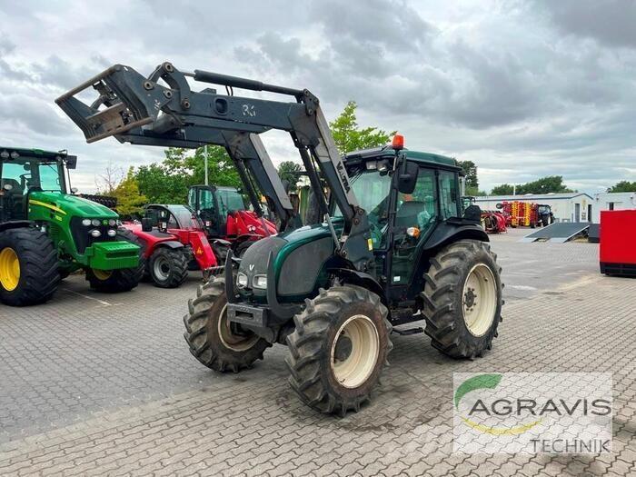 Valtra A 83 H Tractoren