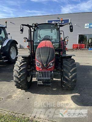 Valtra A105MH4 Tractoren