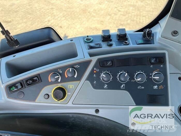 Valtra T 214 D Tractoren