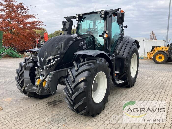 Valtra T 235 D Tractoren