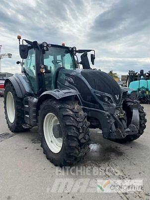 Valtra T234 VERSU Tractoren