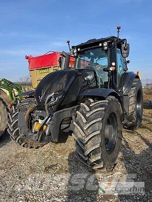 Valtra T235 Diect Tractoren