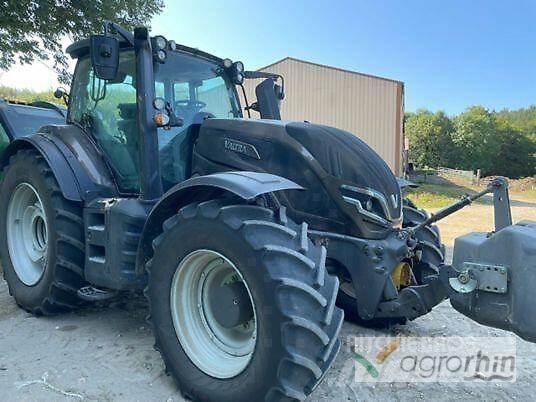 Valtra T235V Tractoren