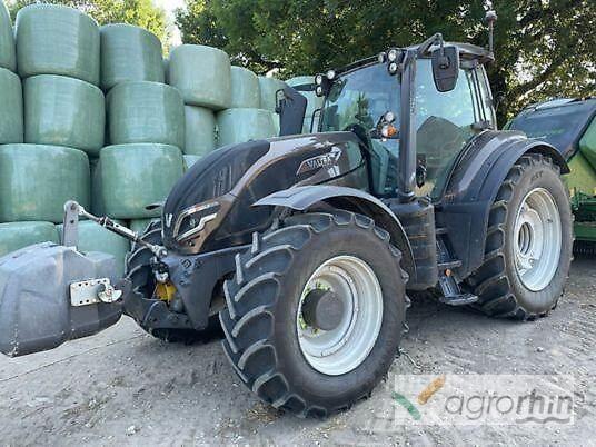 Valtra T235V Tractoren