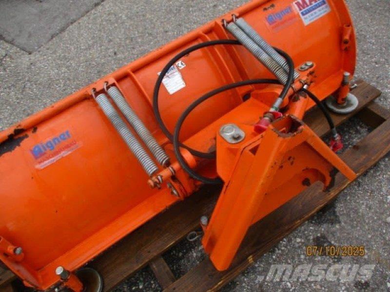  Aigner UKS 150 Sneeuwschuivers en -ploegen