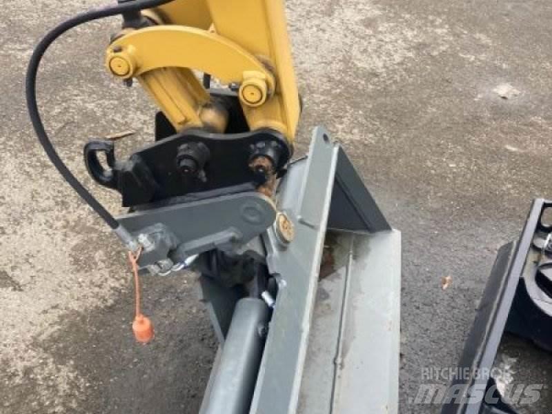 CAT 301.8-05A Minigraafmachines < 7t