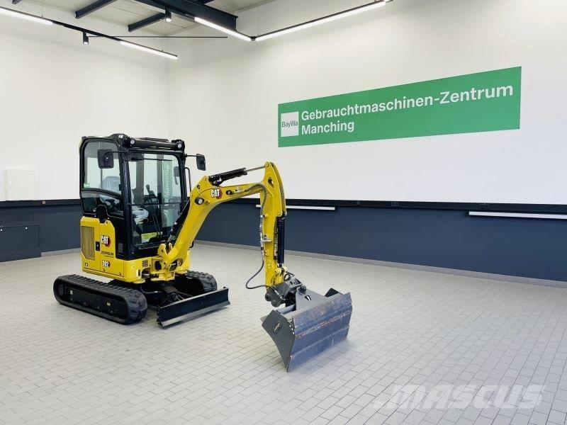 CAT 302CR-05A Wielgraafmachines