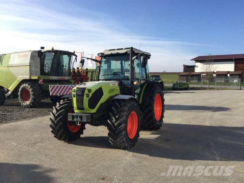 CLAAS AXOS 240 Tractoren