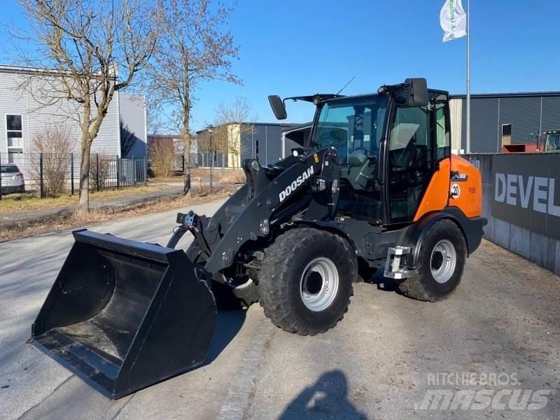 Doosan DL 80-7 Wielladers