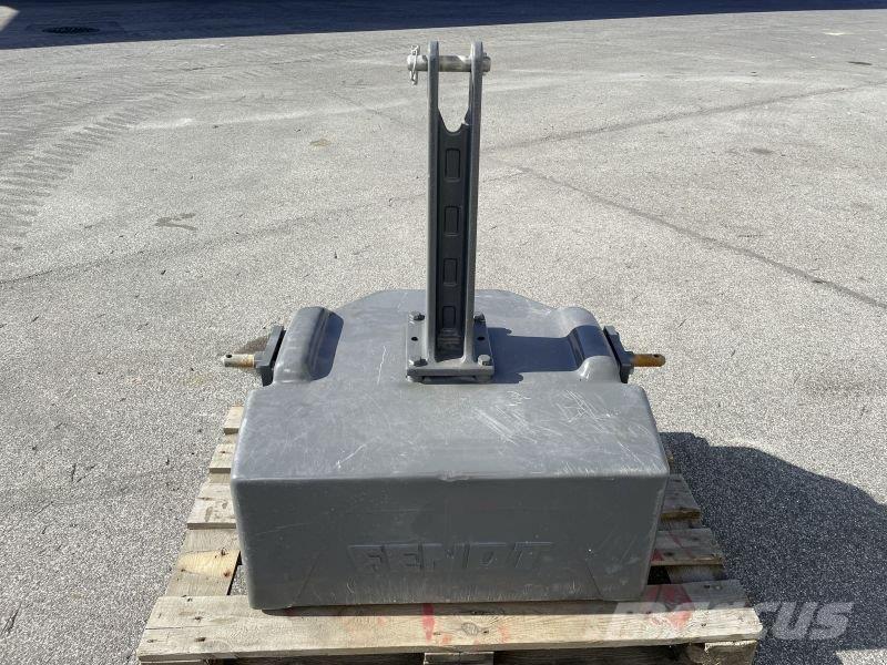 Fendt 1250 KG Frontgewichten