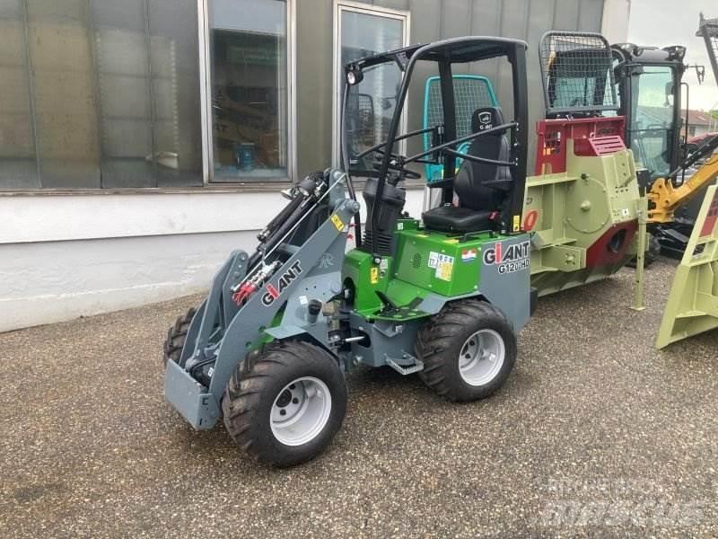 GiANT G1200 Schrankladers