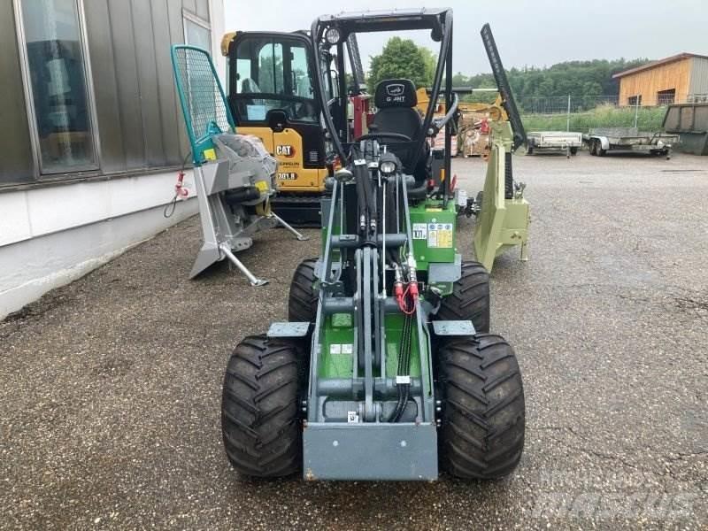 GiANT G1200 Schrankladers