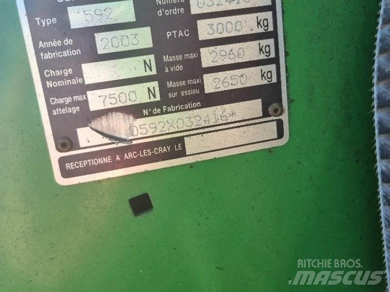 John Deere 592 Ronde-balenpersen