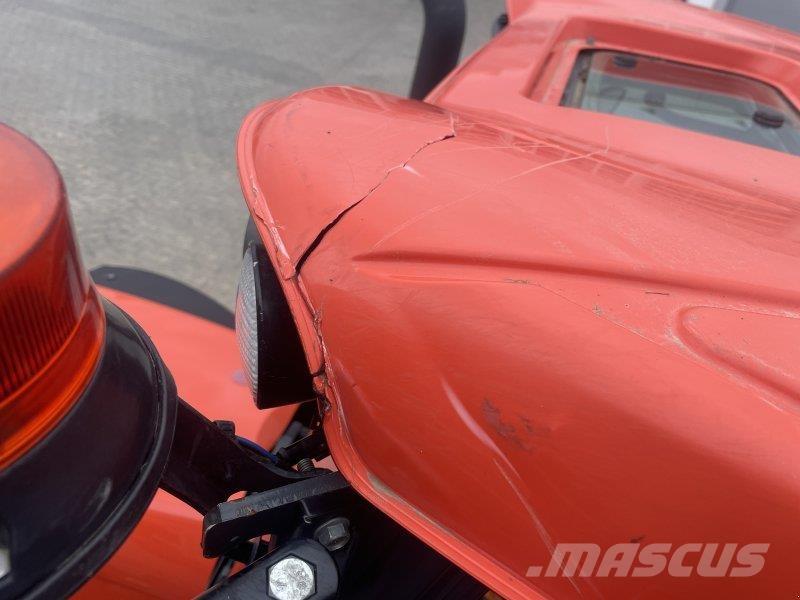 Kubota M 7153 Tractoren