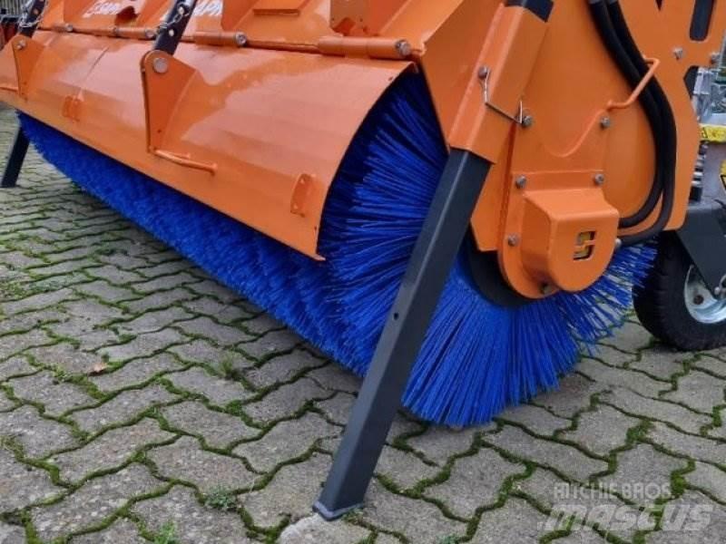 Saphir SKM 28 Veegmachines