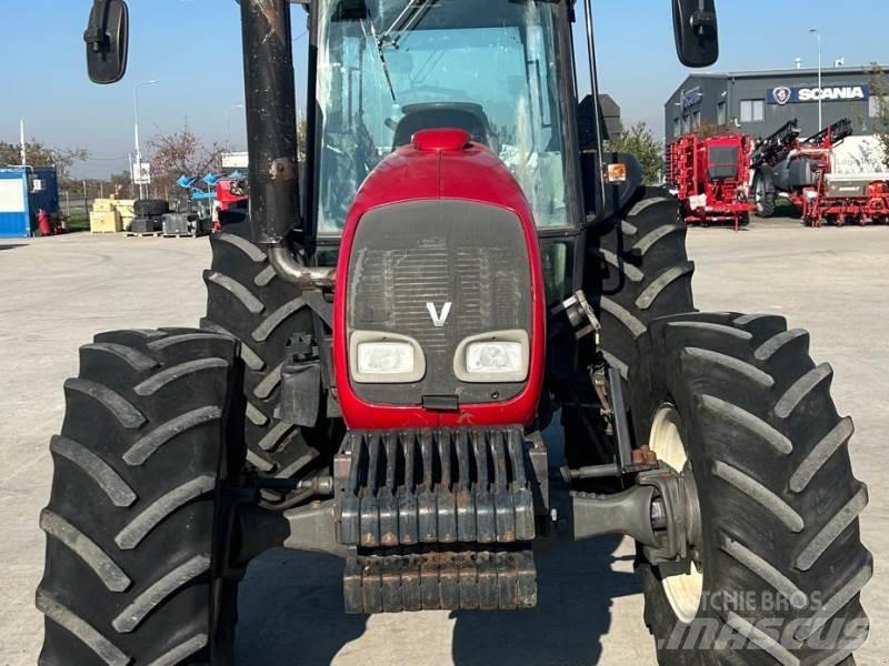 Valtra A93 H Tractoren