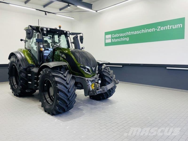 Valtra T215D Tractoren