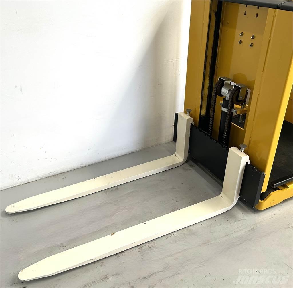 Hyster K1.0L Orderpicker voor middelhoog niveau