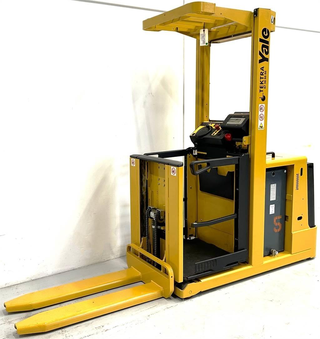 Yale MO10E-SL Orderpicker voor middelhoog niveau