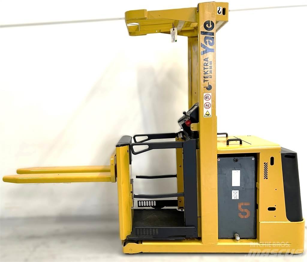 Yale MO10E-SL Orderpicker voor middelhoog niveau