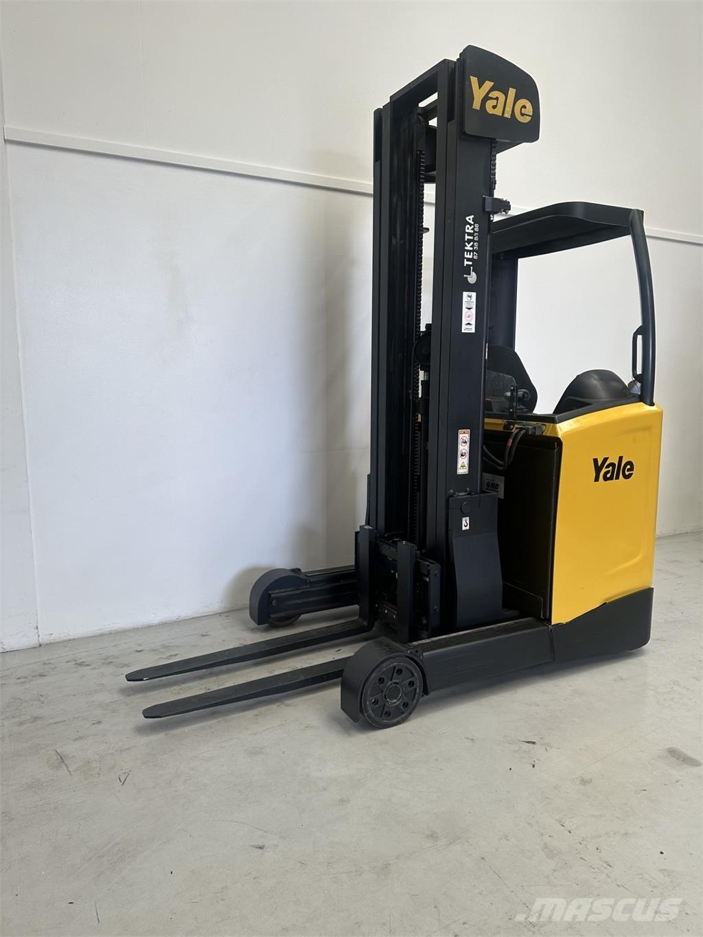 Yale MR14 Reachtruck voor hoog niveau