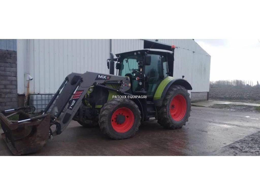 CLAAS ARION 520 Tractoren