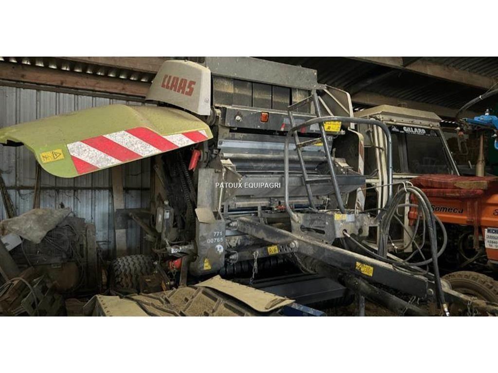 CLAAS VARIANT 370 Ronde-balenpersen