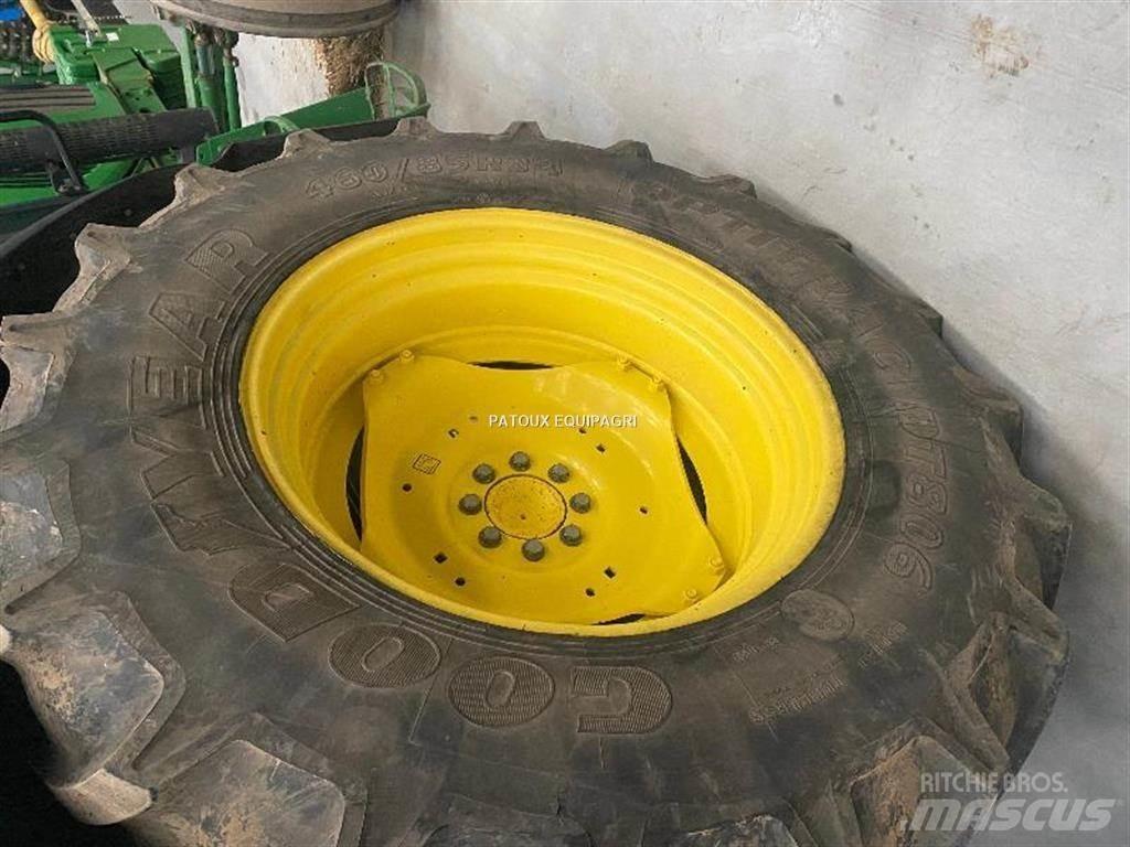 Goodyear 460/85R34 Banden, wielen en velgen
