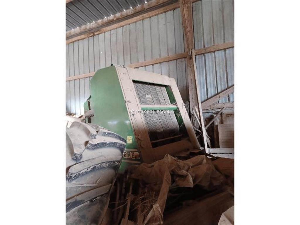 John Deere 590 Ronde-balenpersen