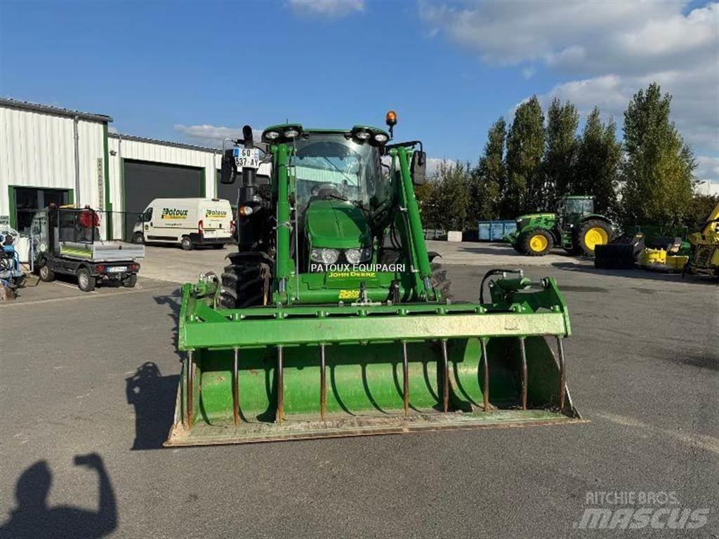 John Deere 6120M Tractoren