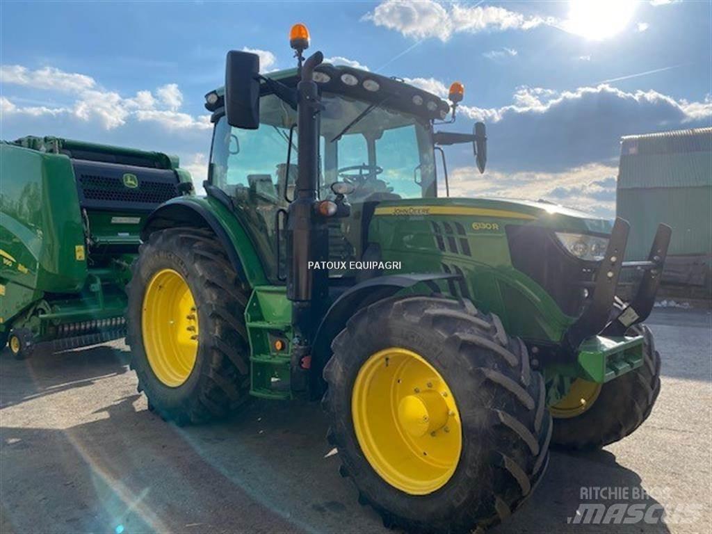 John Deere 6130R Tractoren