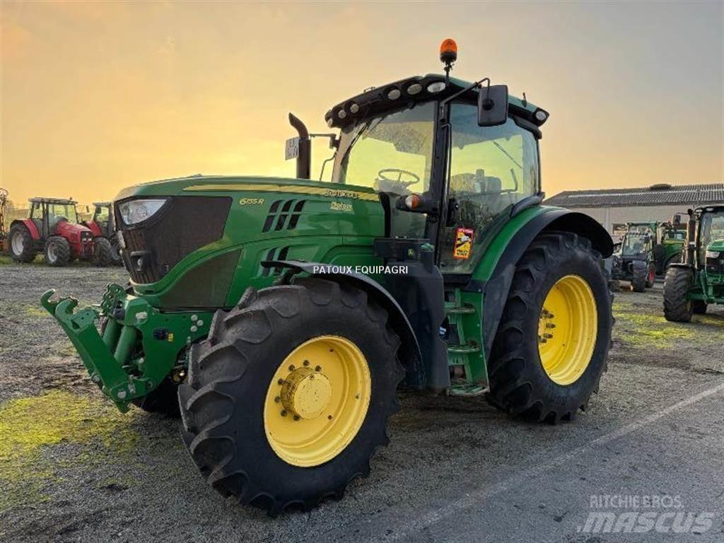 John Deere 6155R Tractoren