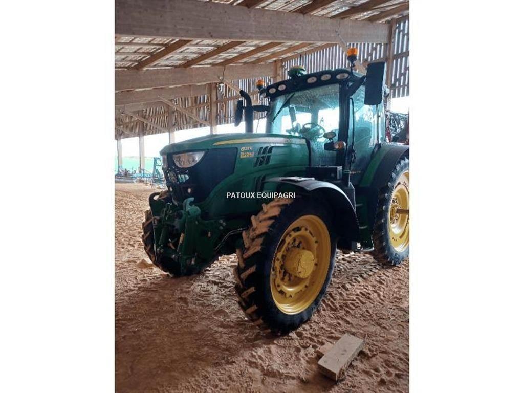 John Deere 6155R Tractoren