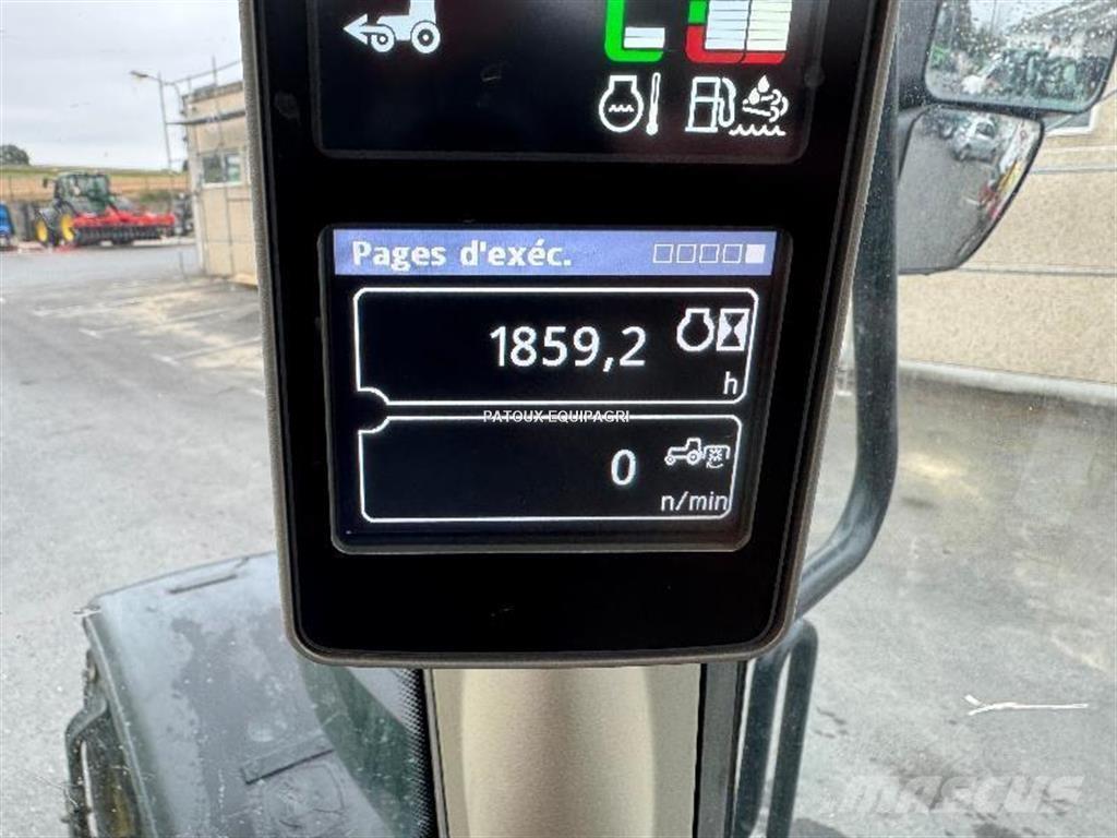 John Deere 6195M Tractoren