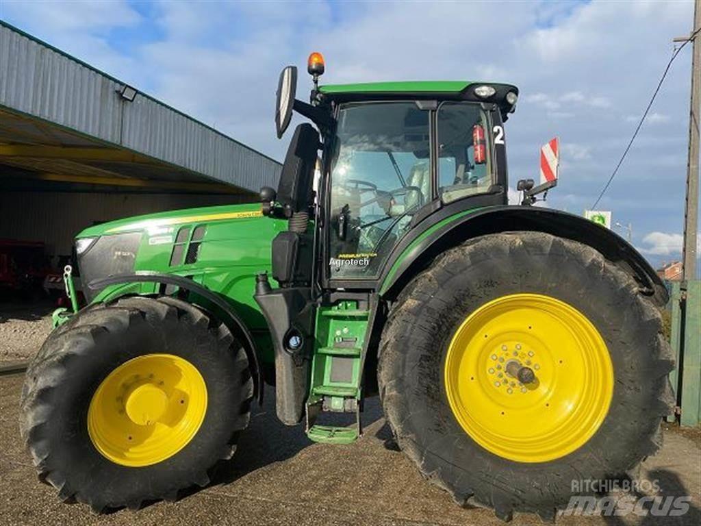 John Deere 6250R Tractoren