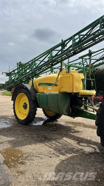 John Deere 732 Getrokken spuitmachines