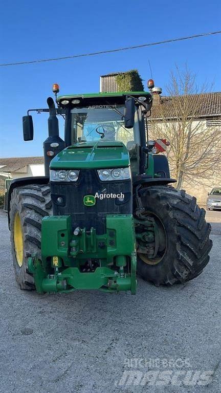 John Deere 8295R Tractoren