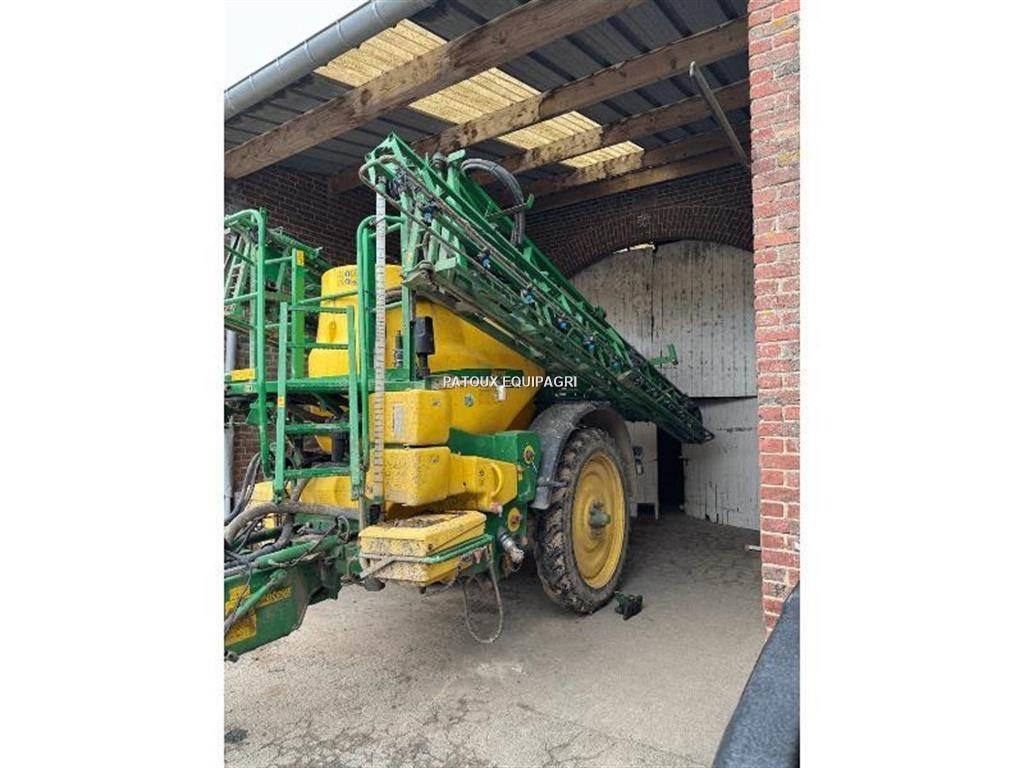 John Deere 832I Getrokken spuitmachines
