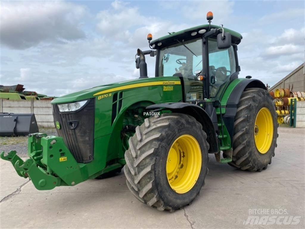John Deere 8370R Tractoren